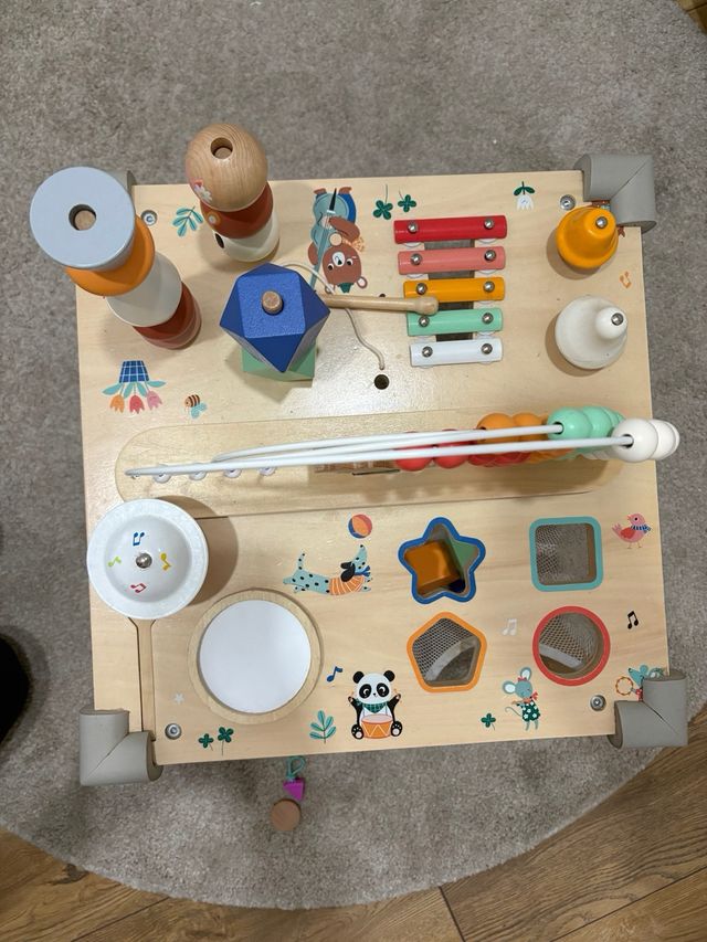 Mesa de actividades para bebé Vertbaudet