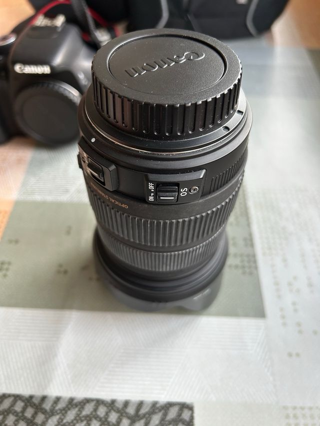 Objetivo Sigma DC 18-200mm f/3.5-6.3 HSM OS