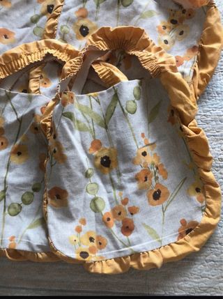 Coprisedie floreali gialli e verdi