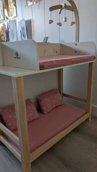 Cambiador, trona, cuna, bañera muñecos Musterking