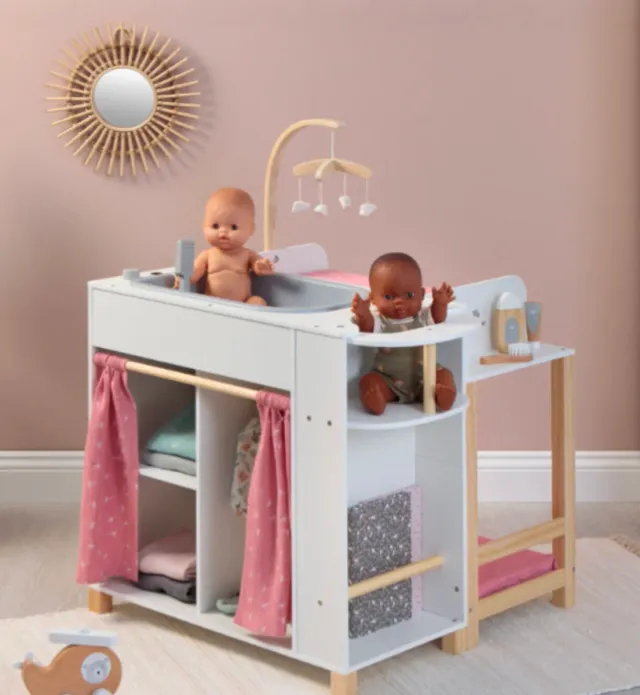 Cambiador, trona, cuna, bañera muñecos Musterking