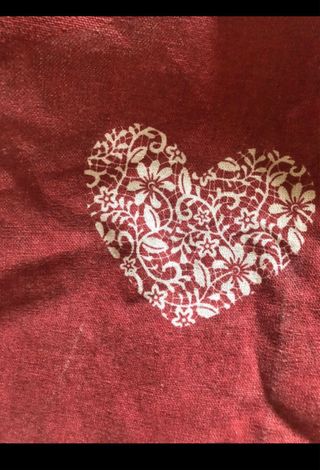 Coppia tendine cuori rosse e bianche