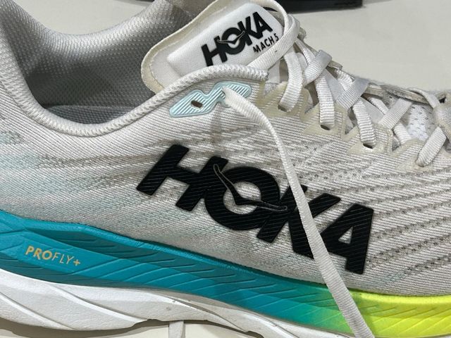 Hoka one one Mach 5