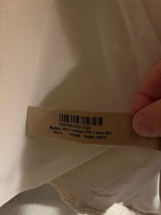 Americana corta tipo Chanel Massimo Dutti