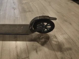 Patinete plegable con freno en manillar