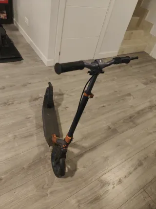 Patinete plegable con freno en manillar