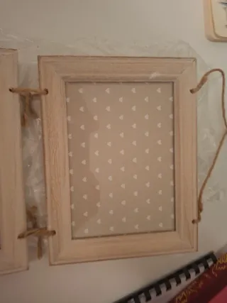 Portafoto in legno e tessuto beige