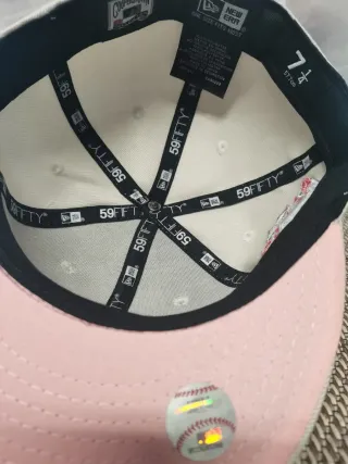 Gorra New Era 59FIFTY Beige y Rosa Talla 7.1/4
