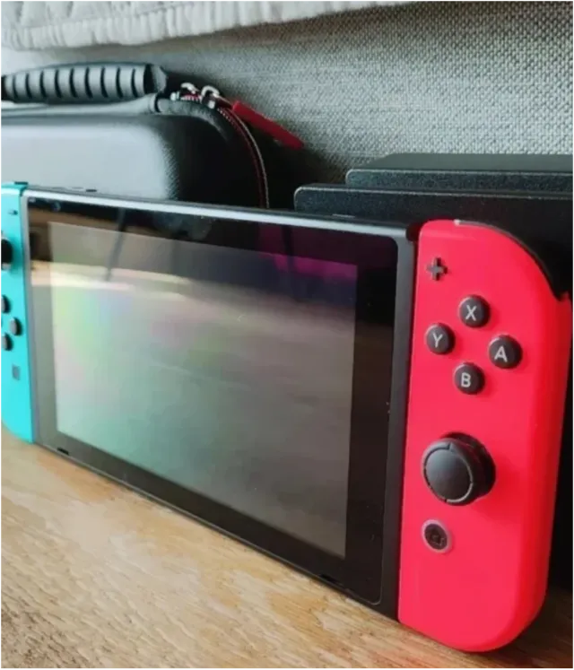 Nintendo Switch Azul y Rojo