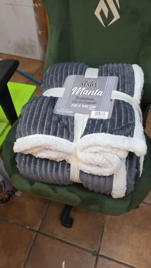 Manta de peluche suave 28€ c/u