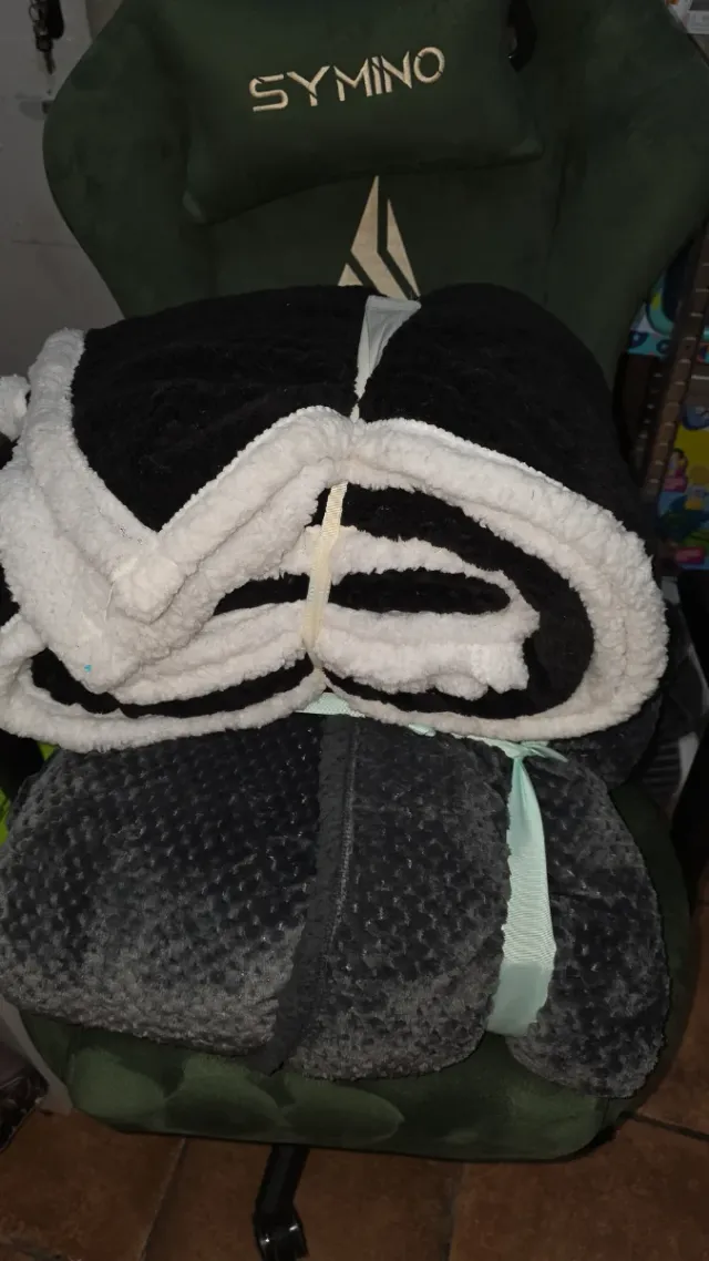 Manta de peluche suave 28€ c/u