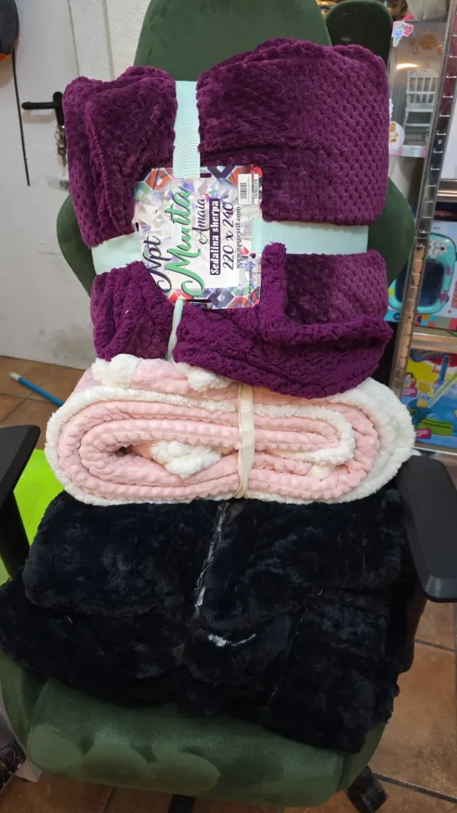 Manta de peluche suave 28€ c/u
