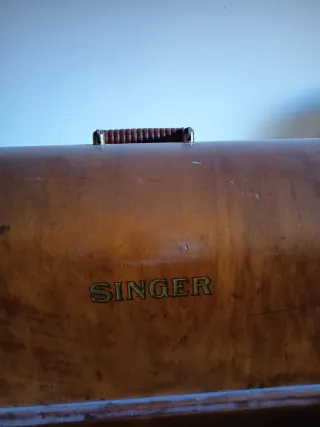 Máquina de coser Singer antigua