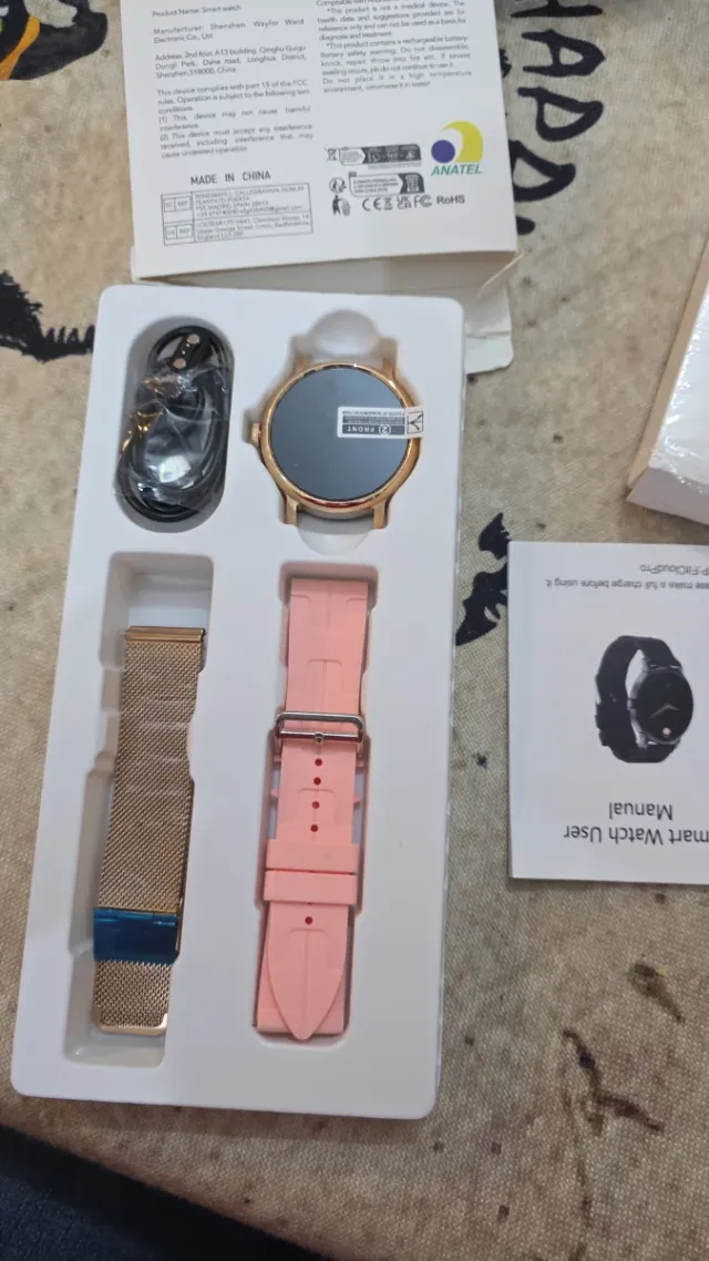 Smartwatch con correas rosa y dorada 37€