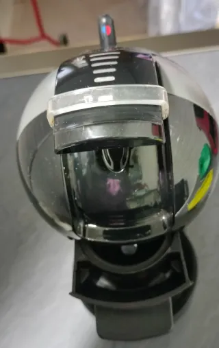 Cafetera Dolce Gusto Negra