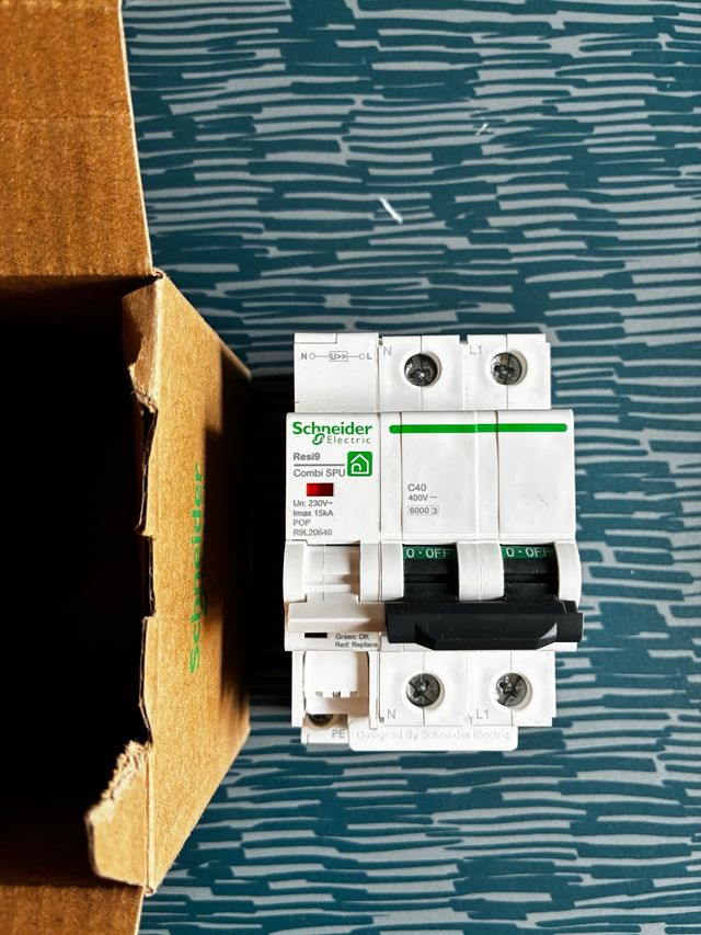 limitador sobretensiones Schneider C40 Resi9