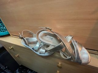 Sandalias blancas talla 38