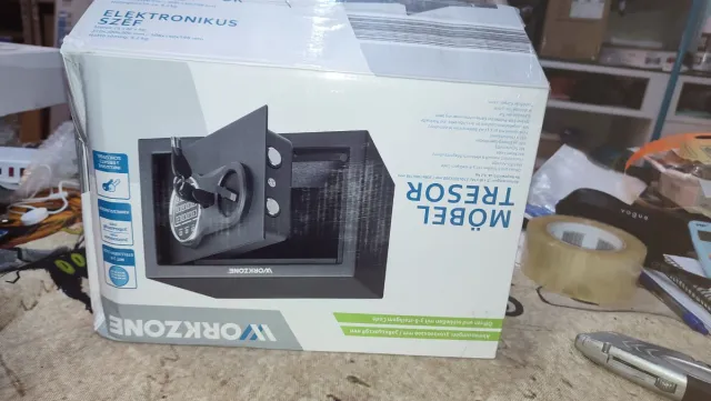 WORKZONE Caja Fuerte Electrónica