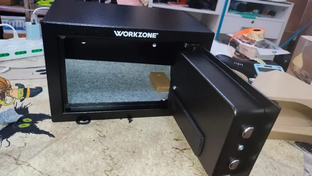 WORKZONE Caja Fuerte Electrónica