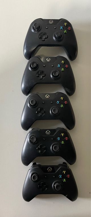 Lote 5 controller Xbox One per RIPARAZIONE