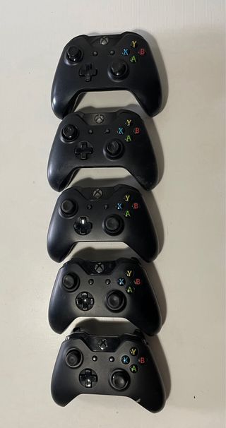 Lote 5 controller Xbox One per RIPARAZIONE