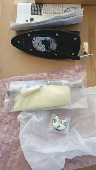 Antena Tiburón Nissan Blanca