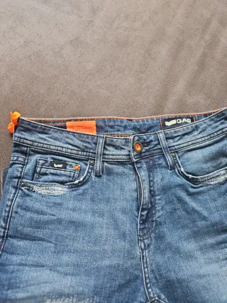 Vaqueros Gas Talla 30 nuevos con etiquetas