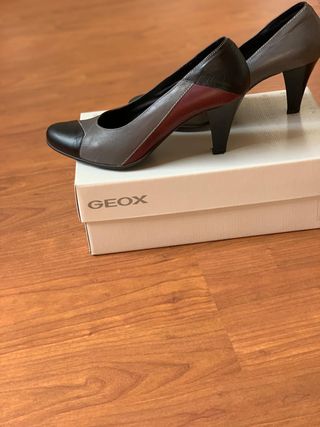 Zapatos salón Tapahi tricolor T39