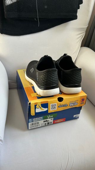 Skechers Deportivas Negras Talla 41.5