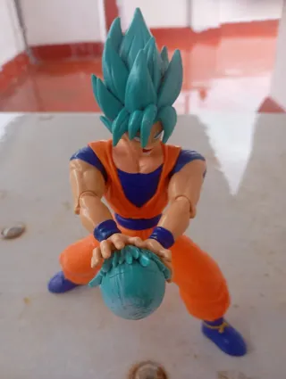 Figura Goku Super Saiyan Blue