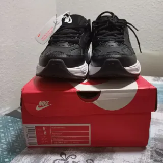 Tenis Nike M2K Tekno Negro Blanco