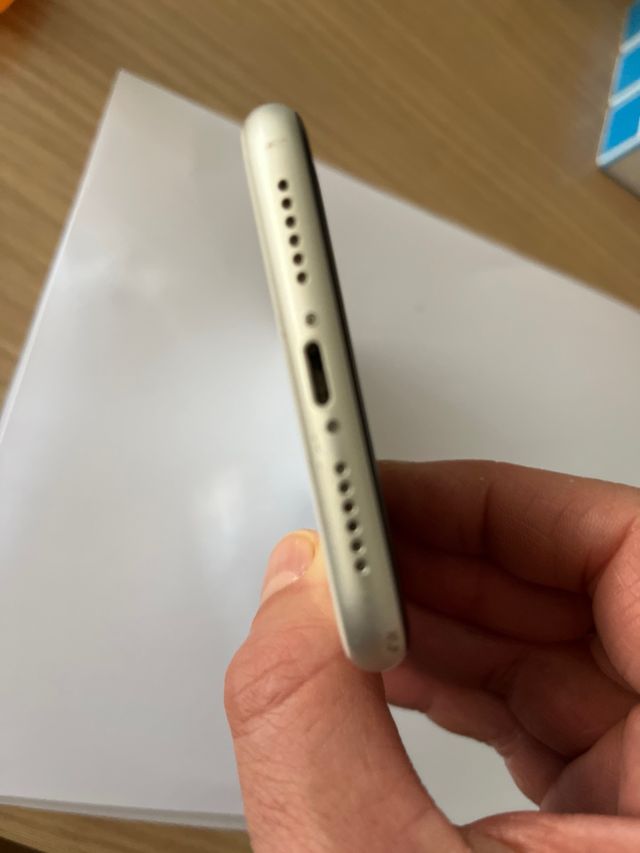 iPhone XR bianco