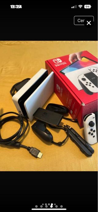 Nintendo Switch OLED Bianca