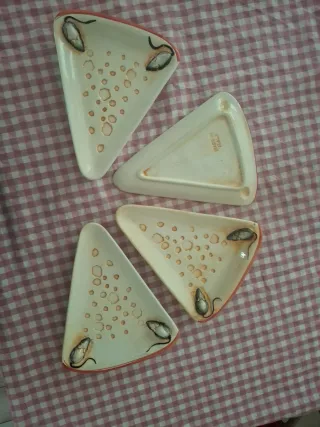 4 piatti formaggio con topolini