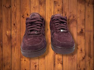 Nike Air Force 1 '07 Suede Borgoña
