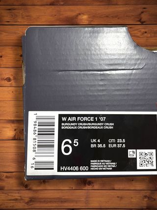 Nike Air Force 1 '07 Suede Borgoña