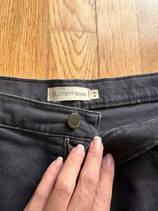 Pantalón vaquero grey de Clotsy brand