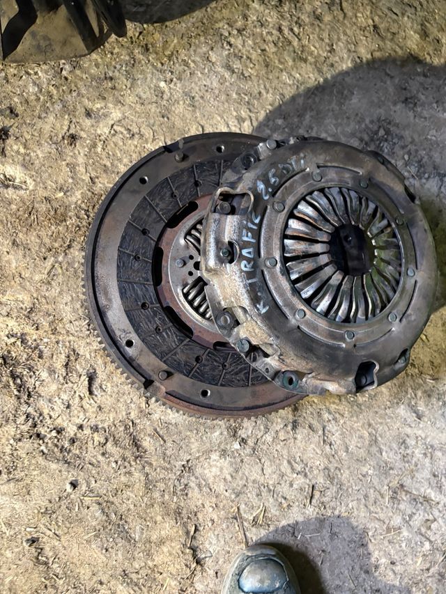 Volante de inercia Renault Trafic 2.5 DCI