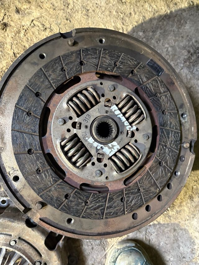 Volante de inercia Renault Trafic 2.5 DCI