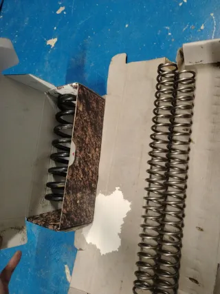 Muelles horquillas y amortiguador Sherco