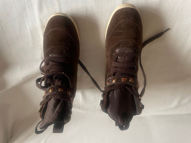 Zapatillas Geox Marrones y Doradas Mujer