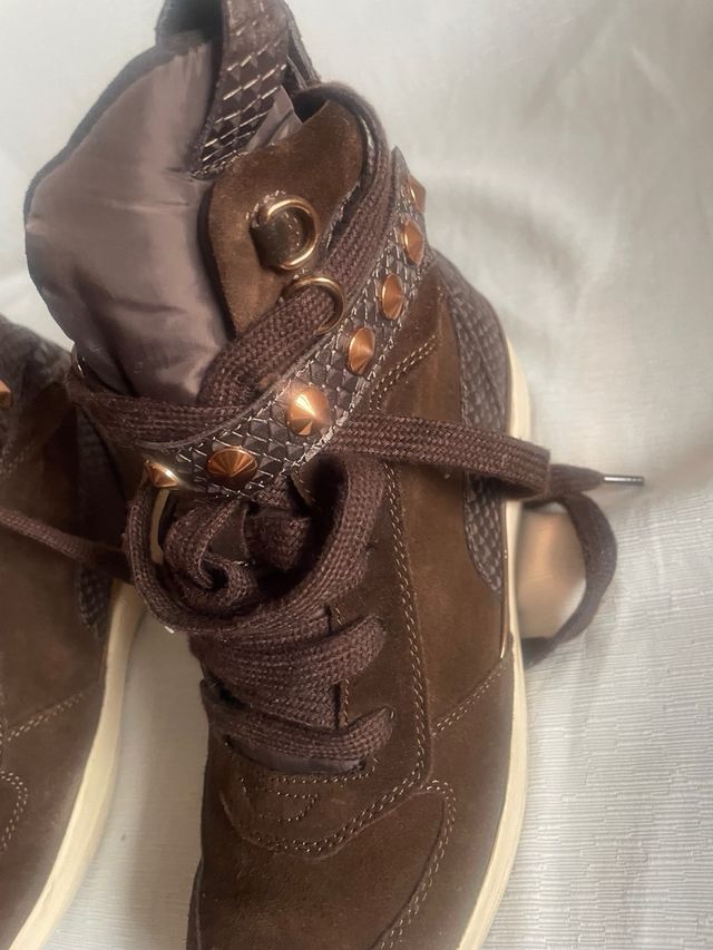 Zapatillas Geox Marrones y Doradas Mujer