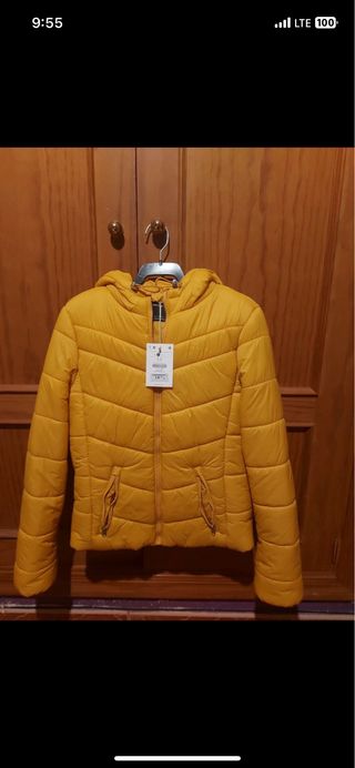 Chaquetón Bershka acolchada