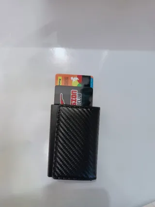 Portafoglio porta carte carbonio