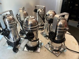 Focos de espectáculo metálicos