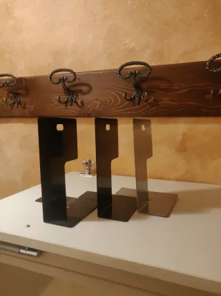 Fermalibri in metallo