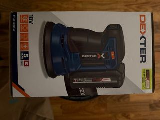 lijadora, jirafa con aspiradora