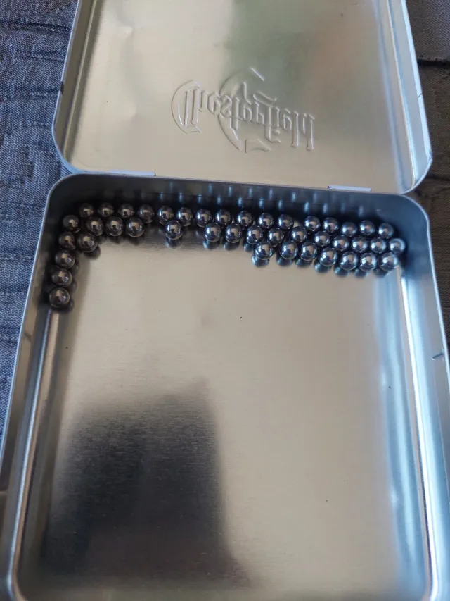 Bolas de dirección metálicas