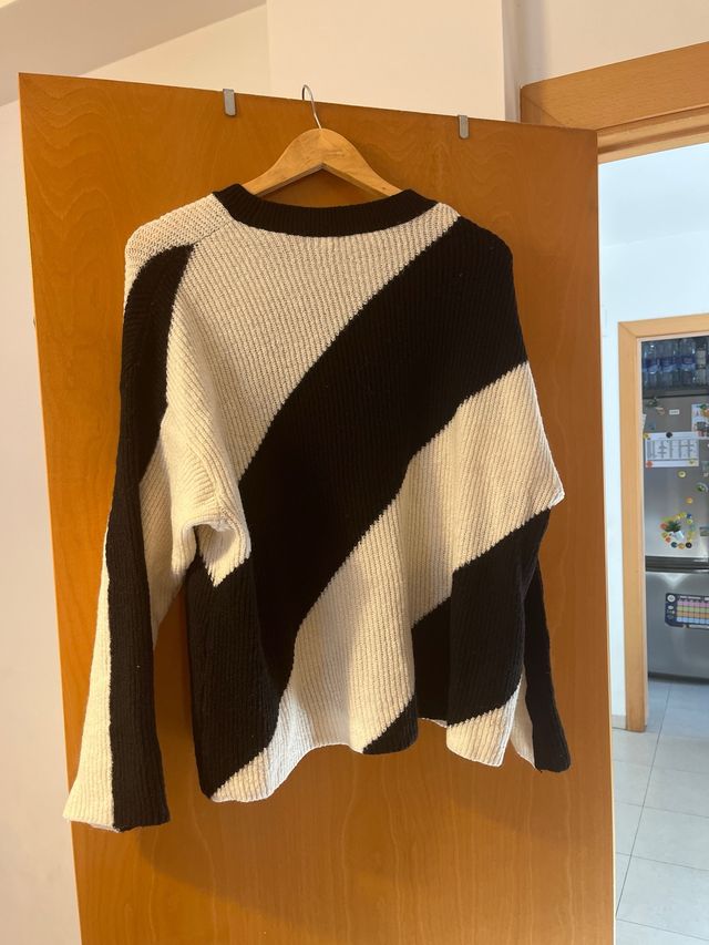 Jersey negro y blanco