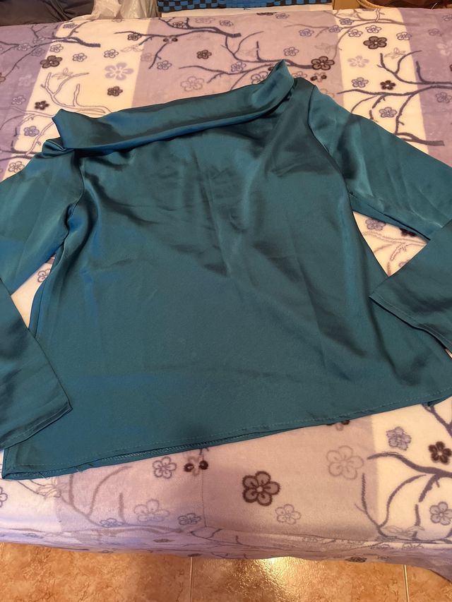 Blusa satén verde